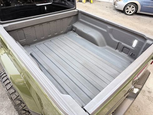 Used 2021 Jeep Gladiator Sport image 20