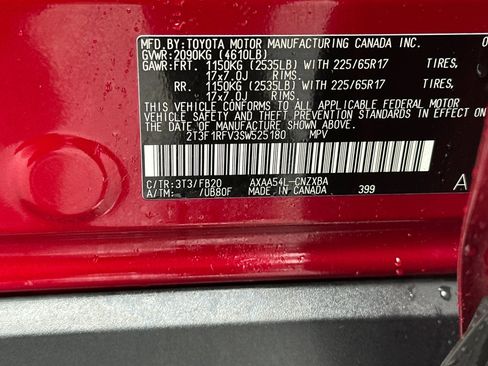 Used 2025 Toyota RAV4 LE image 31