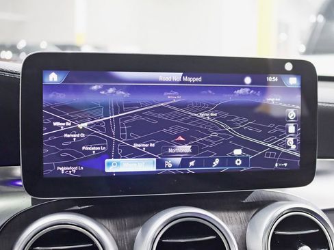 Used 2022 Mercedes-Benz GLC 300 4MATIC Coupe image 17