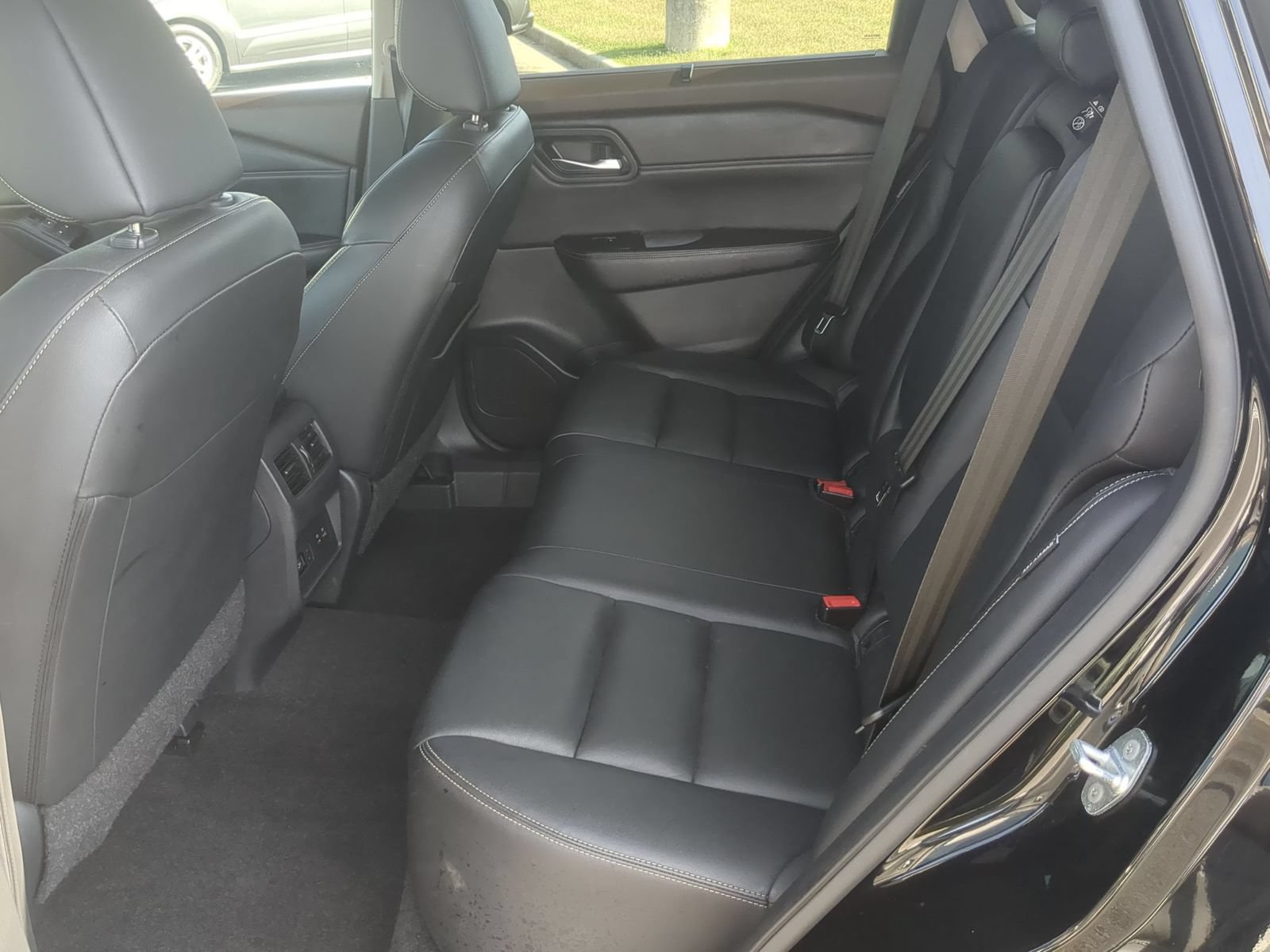 Used 2023 Nissan Rogue SL w/ SL Premium Package FWD image 29