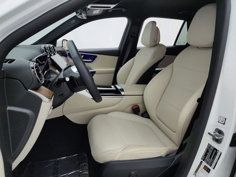 Certified 2026 Mercedes-Benz GLC 300 image 13