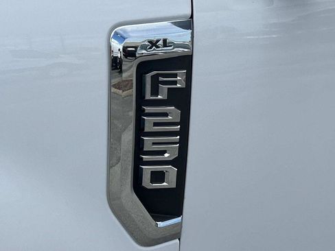 Used 2019 Ford F250 XL w/ Power Equipment Group RWD image 33