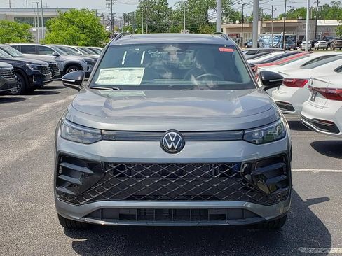 New 2026 Volkswagen Tiguan SE R-Line AWD/4WD image 5