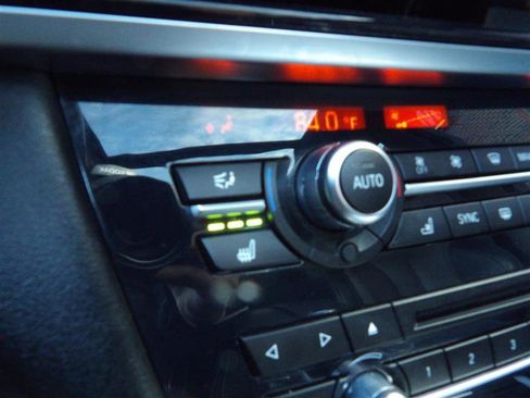 Used 2016 BMW X5 M image 27