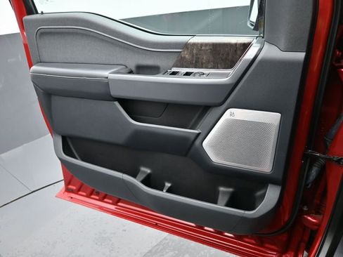 Used 2021 Ford F150 Lariat w/ Equipment Group 502A High image 16