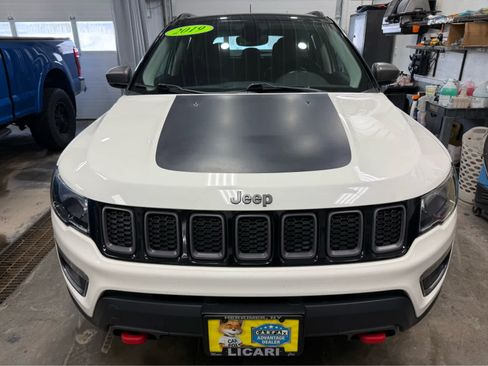 Used 2019 Jeep Compass Trailhawk w/ Leather Interior Group image 2