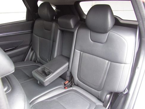 Used 2022 Hyundai Tucson Limited AWD/4WD image 16
