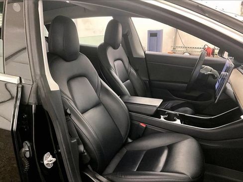 Used 2020 Tesla Model 3 Standard Range Plus image 7