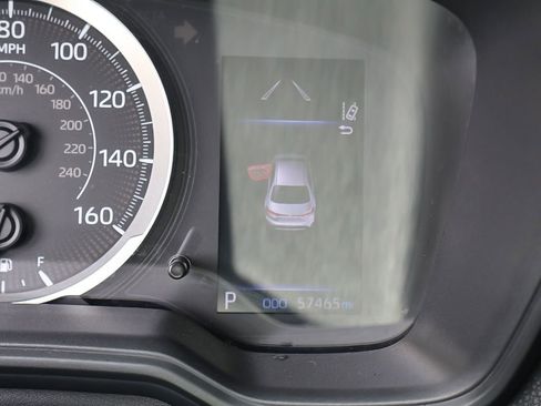 Used 2021 Toyota Corolla LE FWD image 38