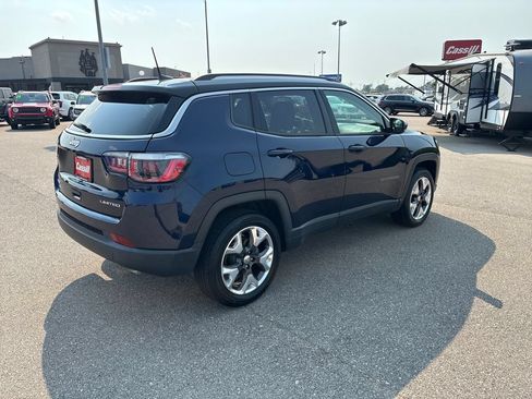 Used 2018 Jeep Compass Limited w/ Navigation Group AWD/4WD image 13