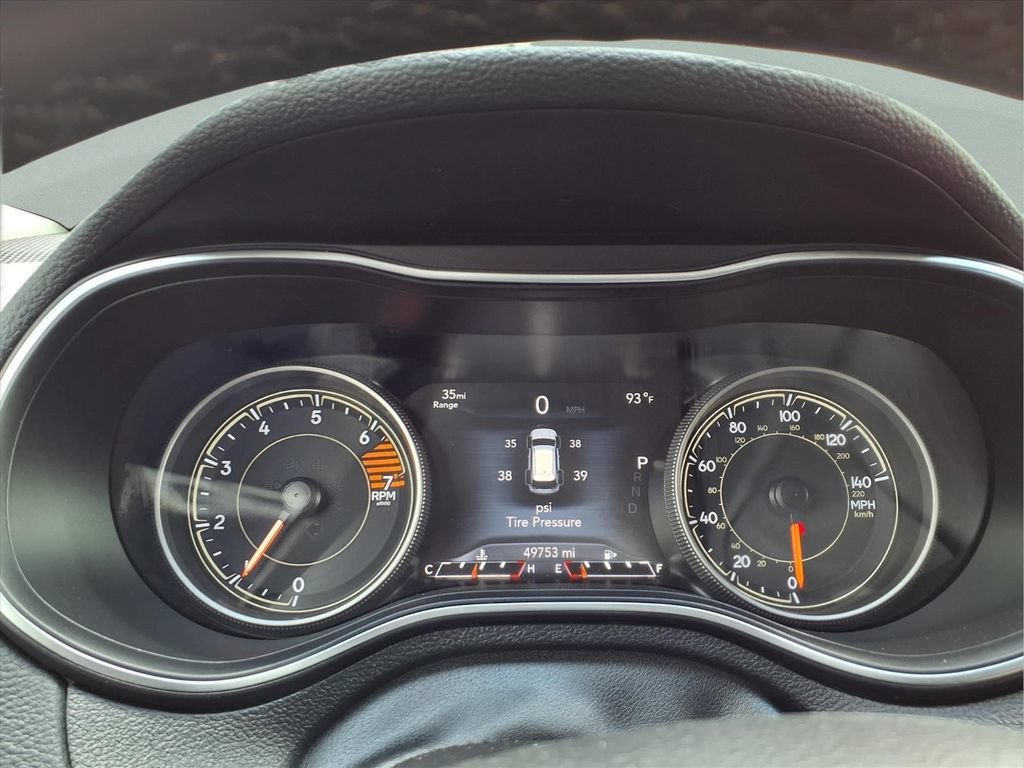 Used 2019 Jeep Cherokee Limited FWD image 16