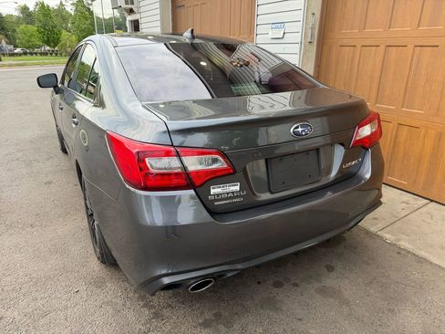 Used 2019 Subaru Legacy 2.5i Premium AWD/4WD image 5