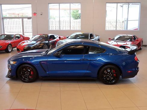 Used 2017 Ford Mustang Shelby GT350R w/ GT350R Equipment Group 920A image 3