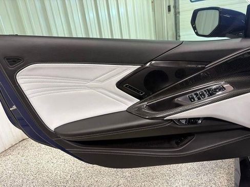 Used 2025 Chevrolet Corvette Z06 w/ Stealth Interior Trim Package RWD image 5