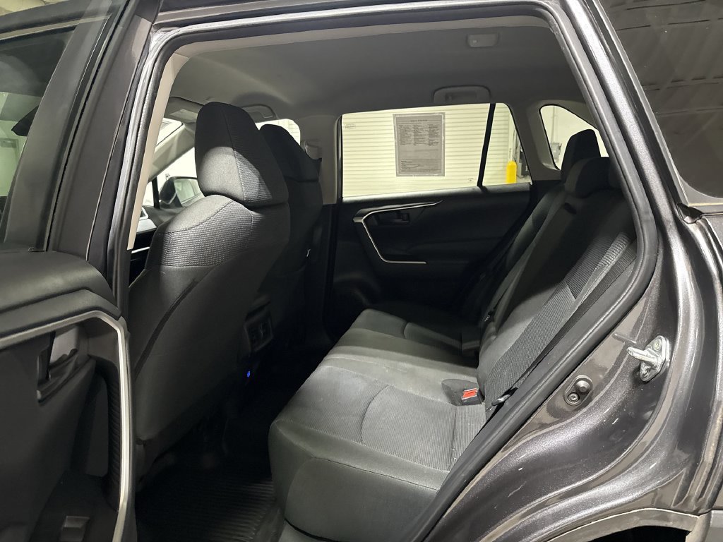Used 2024 Toyota RAV4 LE FWD image 22