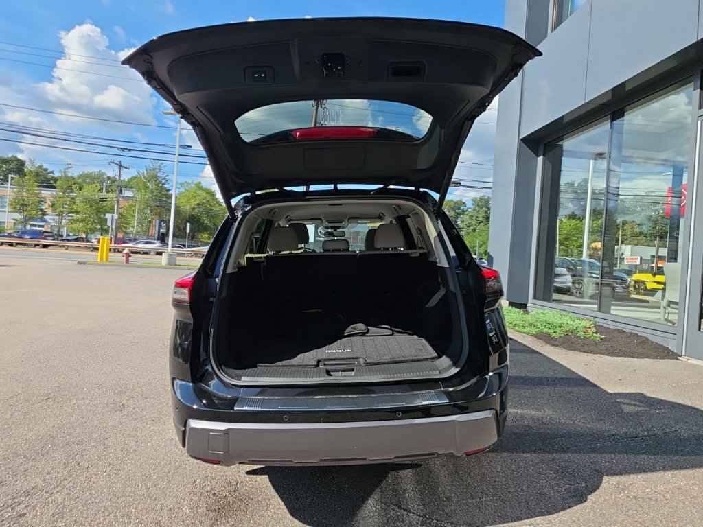 Certified 2025 Nissan Rogue SL AWD/4WD image 11