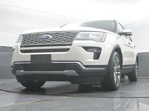 Used 2018 Ford Explorer Platinum AWD/4WD image 46