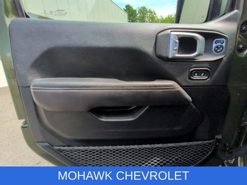 Used 2021 Jeep Wrangler Unlimited Sahara AWD/4WD image 22