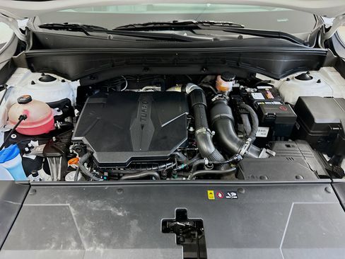 Used 2024 Kia Sorento SX image 37