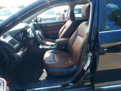 Used 2017 Subaru Outback 3.6R Touring AWD/4WD image 33