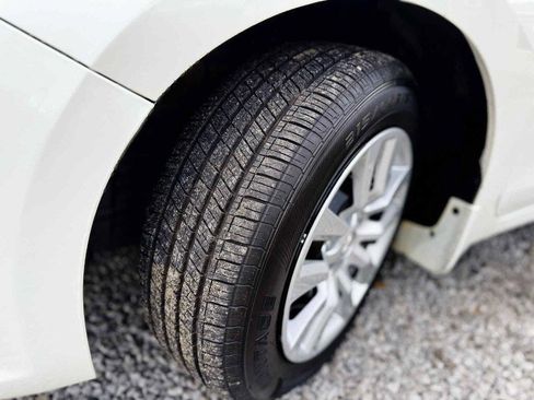 Used 2016 Nissan Altima 2.5 S w/ Power Driver Seat Package image 10