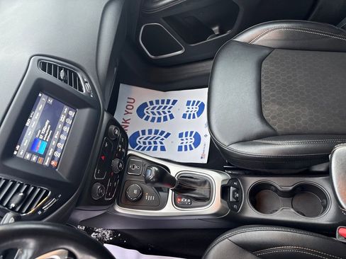 Certified 2021 Jeep Compass Latitude w/ Convenience Group image 25