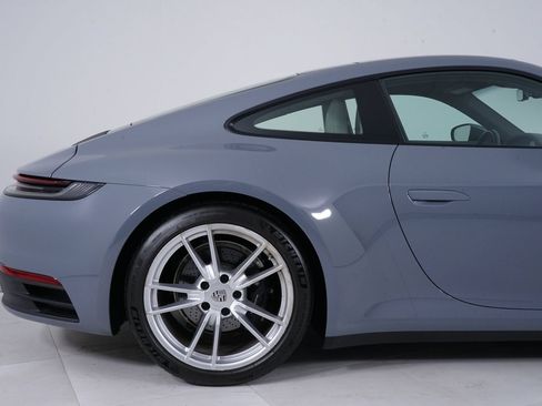 Used 2024 Porsche 911 Carrera RWD image 13