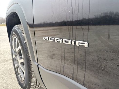 Used 2023 GMC Acadia SLE w/ Driver Convenience Package image 11