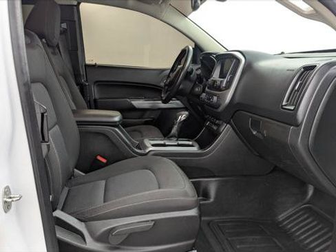 Used 2022 Chevrolet Colorado LT w/ Fleet Safety Package RWD image 18