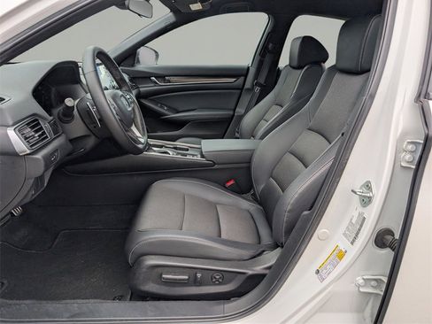 Used 2021 Honda Accord Sport image 11