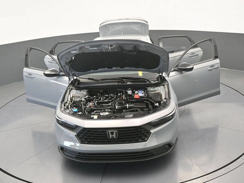 Used 2025 Honda Accord SE image 69