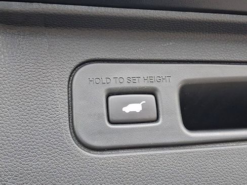 Used 2023 Honda Pilot Elite image 35
