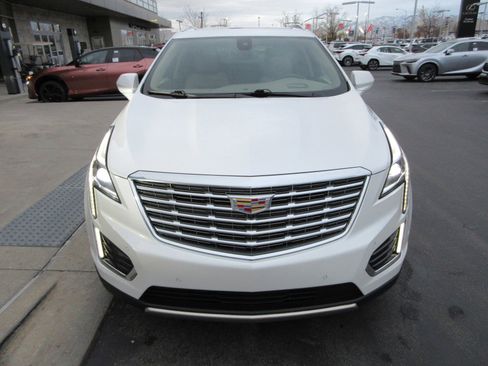 Used 2019 Cadillac XT5 Platinum image 17