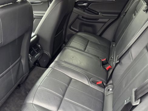 Used 2020 Land Rover Range Rover Evoque SE image 32