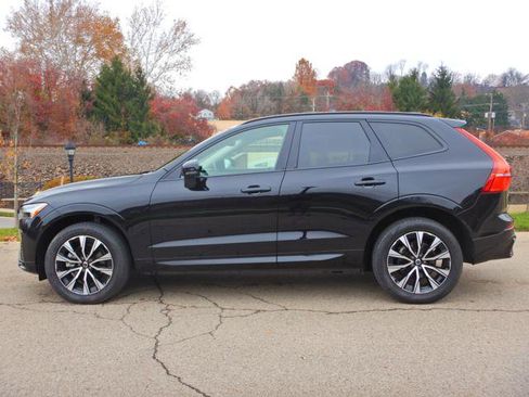 Used 2024 Volvo XC60 B5 Core w/ Protection Package Premier image 8