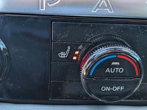 New 2026 Nissan Pathfinder SL image 14