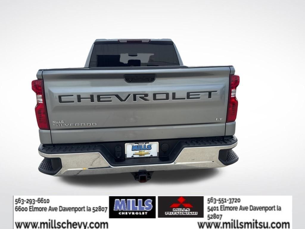 Used 2023 Chevrolet Silverado 1500 LT AWD/4WD image 4