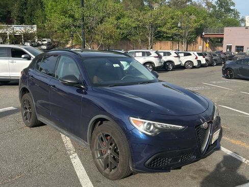 Used 2019 Alfa Romeo Stelvio Sprint w/ Nero Edizione image 1