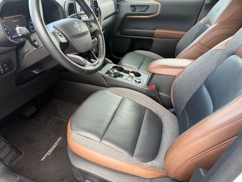 Used 2023 Ford Bronco Sport Outer Banks w/ Tech Package image 3