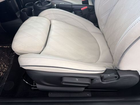 Certified 2024 MINI Cooper S w/ Signature Upholstery Package FWD image 15