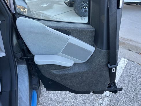 Used 2015 BMW i3 Base image 47