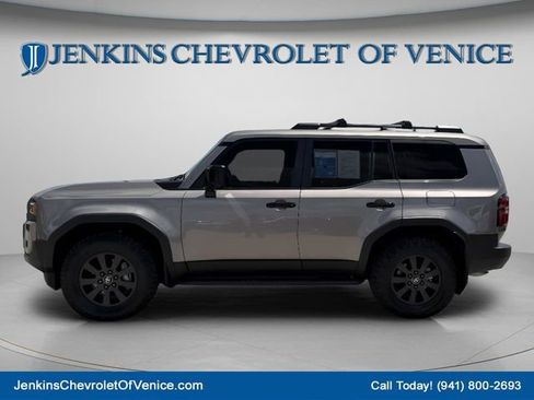 Used 2025 Toyota Land Cruiser w/ Premium Package AWD/4WD image 10