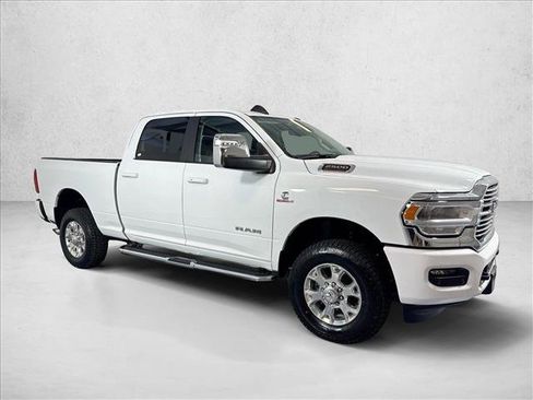 Used 2024 RAM 2500 Laramie AWD/4WD image 3