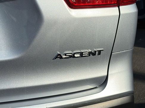 Used 2024 Subaru Ascent Premium w/ Convenience Package image 11