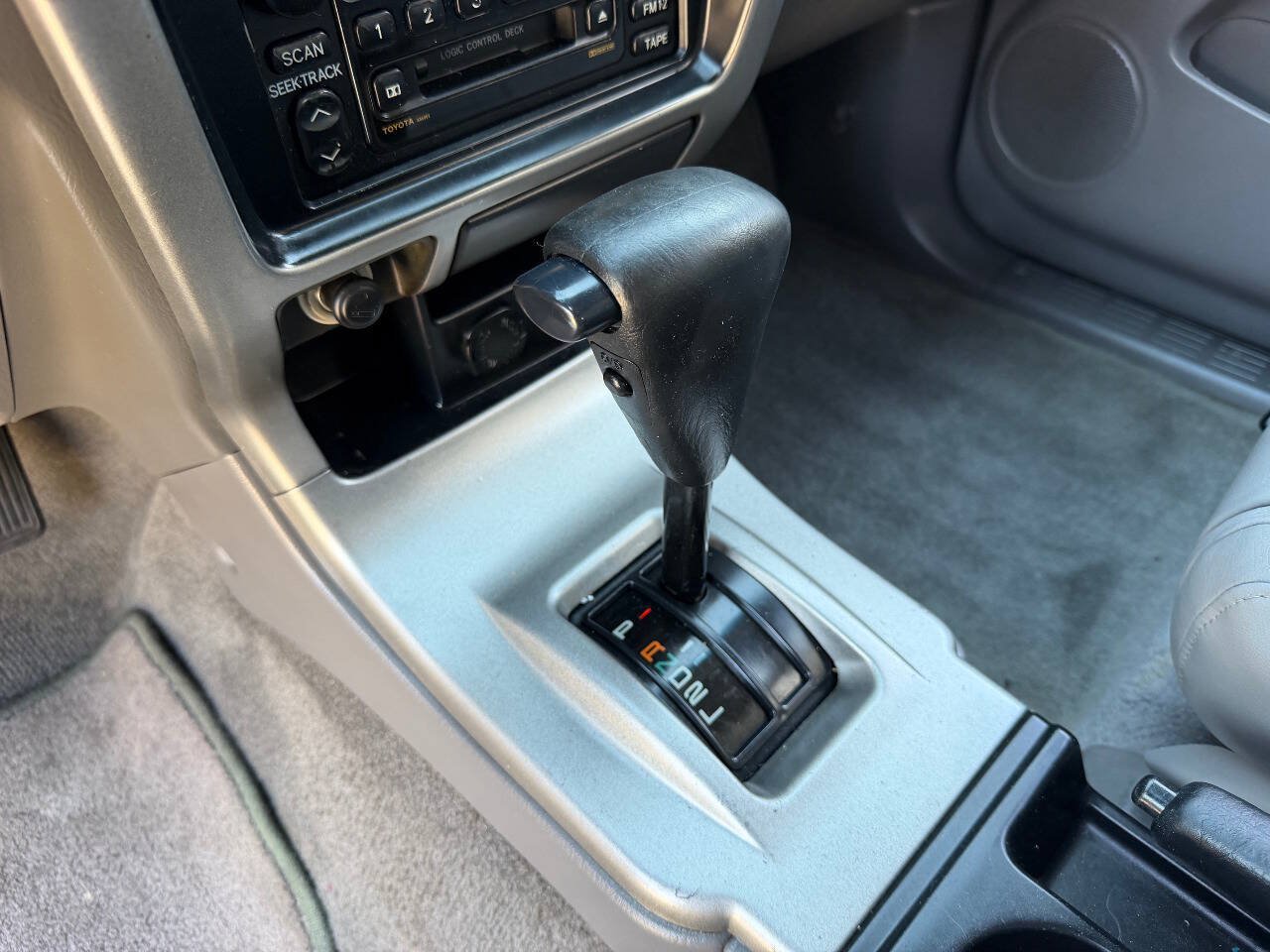 Used 2002 Toyota 4Runner SR5 w/ Sport Edition RWD image 20