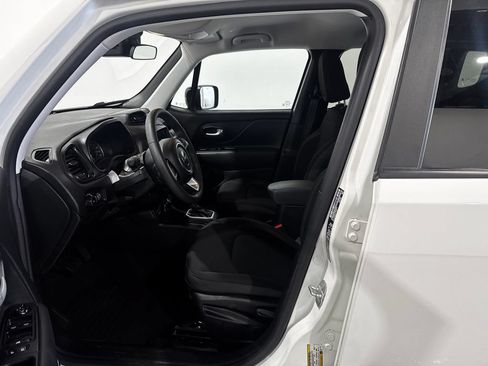 Used 2023 Jeep Renegade Altitude AWD/4WD image 16