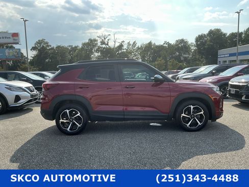 Used 2021 Chevrolet TrailBlazer RS w/ Convenience Package FWD image 7