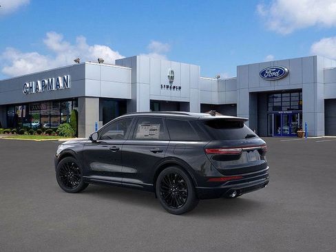 New 2026 Lincoln Corsair Premiere image 4