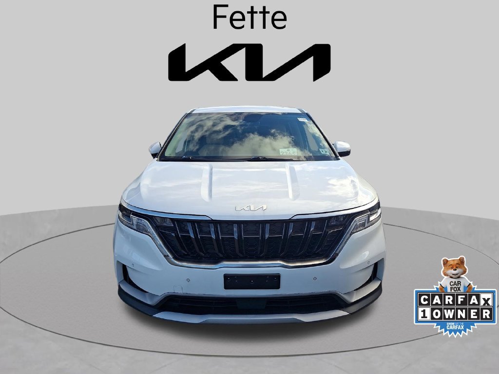 Used 2024 Kia Carnival EX FWD image 1