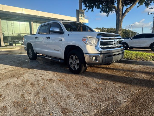 Used 2016 Toyota Tundra SR5 w/ SR5 Upgrade Package AWD/4WD image 6